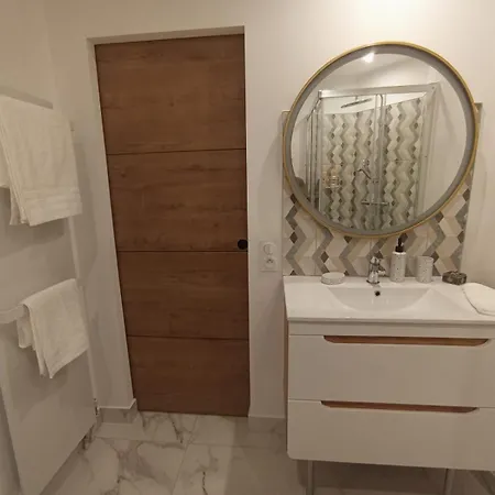 Residence Bord De Mer, Cannes Midi, Acces Direct A La Plage Exterior foto